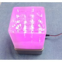 Pink Led 3D Cube Box Display, 4x4x4, Superbright Lichtshow-Effekt, Handgefertigte Tragbare Stimmungspartylampe, Gedruckte Abdeckung, Usb & 9V von TechArtDesigns