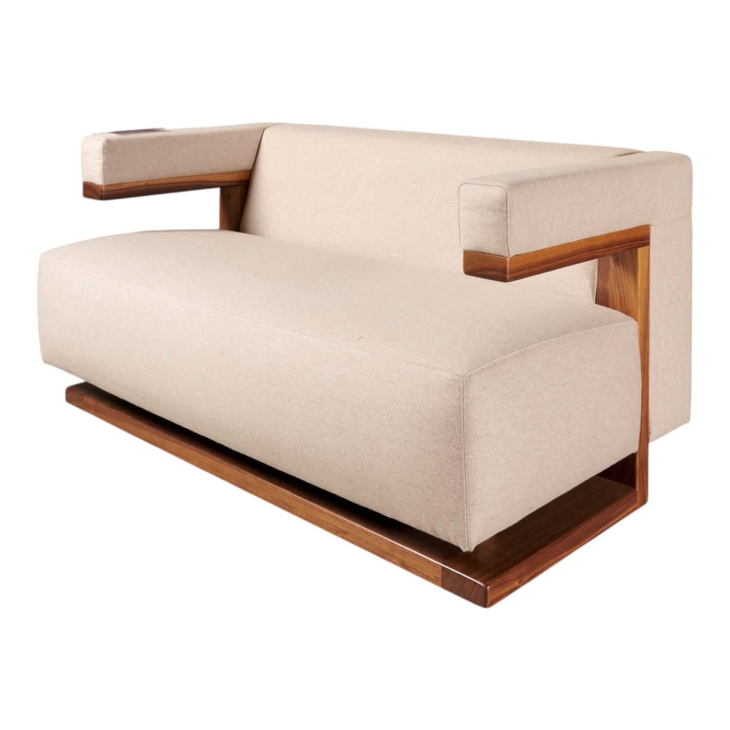 Sofa F51 2 Stoff Doma Beige Grau Gestell Nussbaum Massiv Sofa F51 2 Stoff Doma Beige Grau Gestell Nussbaum Massiv von Tecta