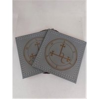 Handgemachtes Graviertes Leder Lilith Symbol Sigil Wicca Magic 2 Untersetzer Tischdekoration von TedyCreations
