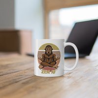 Zen Af Becher, Bigfüße Bigfuß Kaffeebecher, Yoga Kaffeebecher von TeeRificDesigns