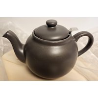 Teekanne Aus Keramik Mit Sieb Und Deckel - Farbe Schwarz von TeehausGruenfieber