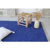 Großer Kobaltblauer Teppich 140x200 cm, Wohnzimmerteppich, Blauer Schlafzimmerteppich, Teppich, Kinderteppich, Maschinenwaschbarer Esszimmerteppich von TeiaAtelier