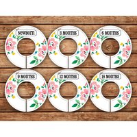 Benutzerdefinierte Baby-Schrankteiler | Floral Auf Weiß 064 von TenLittleToesDesigns