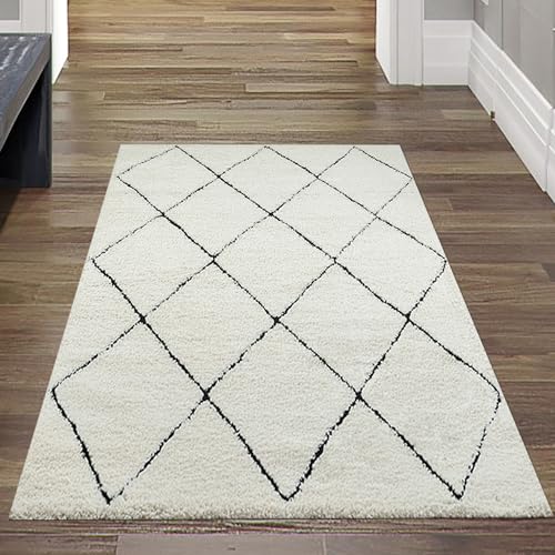 Teppich-Traum Hochflor Wohnzimmerteppich weiß schwarz Rautenmuster nordisch, 80 x 150 cm von Teppich-Traum