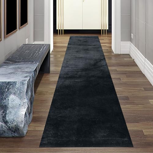 Teppich-Traum Teppich Schlafzimmer Eingangsbereich Badezimmer strapazierfähig sanft mit einfachem Look in Schwarz 80 x 300 cm von Teppich-Traum
