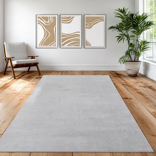 Teppich-Traum Teppich Wohnzimmer Schlafzimmer Esszimmer glamourös modern weich pflegeleicht stilvolles Accessoire Elegantes Wohnambiente dekorativ luxuriös hochwertig Silber 200 x 280 cm Teppich-Traum Teppich Wohnzimmer Schlafzimmer Esszimmer glamourös modern weich pflegeleicht stilvolles Accessoire Elegantes Wohnambiente dekorativ luxuriös hochwertig Silber 200 x 280 cm von Teppich-Traum
