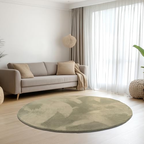 Teppich-Traum Teppich Wohnzimmer Schlafzimmer Kurzflorteppich Hasenfell Kunstfell Optik seidig weich samtig glänzend pflegeleicht einfarbig grün 160 cm rund Teppich-Traum Teppich Wohnzimmer Schlafzimmer Kurzflorteppich Hasenfell Kunstfell Optik seidig weich samtig glänzend pflegeleicht einfarbig grün 160 cm rund von Teppich-Traum