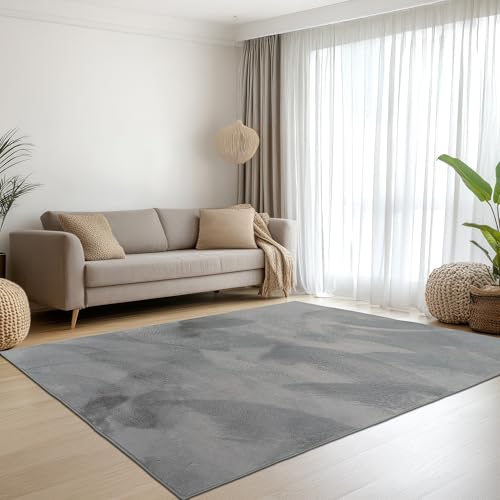 Teppich-Traum Teppich Wohnzimmer Schlafzimmer Kurzflorteppich Hasenfell Kunstfell Optik seidig weich samtig schimmernd pflegeleicht einfarbig anthrazit 240 x 340 cm Teppich-Traum Teppich Wohnzimmer Schlafzimmer Kurzflorteppich Hasenfell Kunstfell Optik seidig weich samtig schimmernd pflegeleicht einfarbig anthrazit 240 x 340 cm von Teppich-Traum