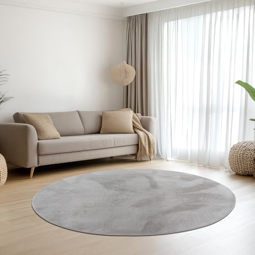 Teppich-Traum Teppich Wohnzimmer Schlafzimmer Kurzflorteppich Hasenfell Kunstfell Optik seidig weich samtig schimmernd pflegeleicht einfarbig grau 140 cm rund von Teppich-Traum