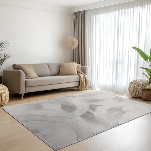 Teppich-Traum Teppich Wohnzimmer Schlafzimmer Kurzflorteppich Hasenfell Kunstfell Optik seidig weich samtig schimmernd pflegeleicht einfarbig grau 140 x 200 cm von Teppich-Traum