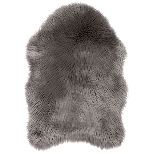 Teppich Wölkchen – Flauschiger Hochflor-Teppich Schlafzimmer - Schaffell Kunstfell Lammfell - Bettvorleger & Läufer - weicher Fellteppich - rutschfeste Stuhlauflage - Braun - 55x80cm von Teppich Wölkchen