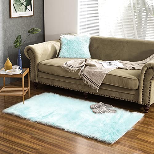 Teppich Wölkchen Schaffell Lammfell Imitat Fellteppich Kunstfell Teppich Waschbar - Flauschiger Teppich Wohnzimmer, Bettvorleger Schlafzimmer, Teppich Fell - Mint Grün - 80x150 cm von Teppich Wölkchen