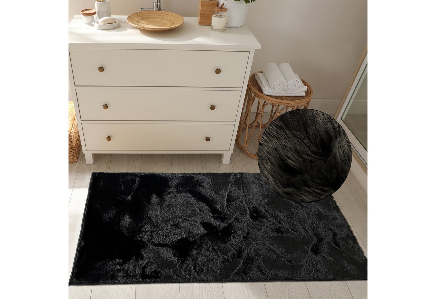 TeppichHome24 Teppich Klassischer weicher Bad-Teppich schön weich in schwarz, rechteckig TeppichHome24 Teppich Klassischer weicher Bad-Teppich schön weich in schwarz, rechteckig von TeppichHome24