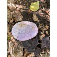 Lila Lepidolith Palmenstein Specimen 210G Aus Madagaskar Mineral Kristall von TerraFloraAdornments