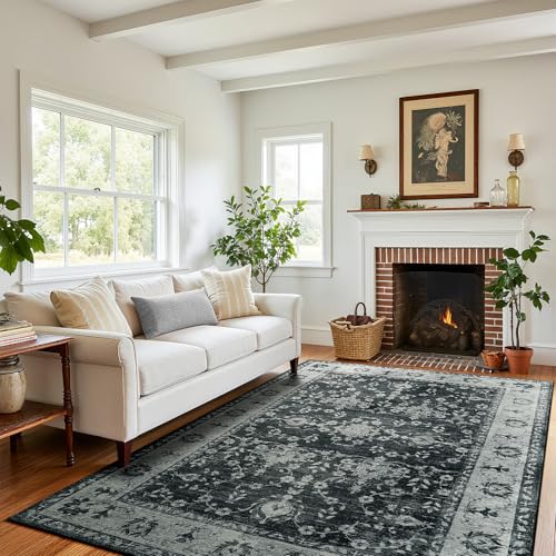 Terrug Vintage Area Rug 912 Black Terrug Vintage Area Rug 912 Black von Terrug