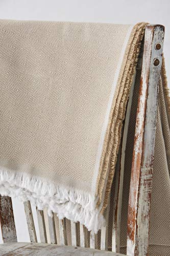Textil-home Bettüberwurf, Mehrzweck/Plaid 180 x 285cm Dante - Eignet Sich als Sofaüberwurf und auch als Tagesdecke. Farbe Beige von Textil-home