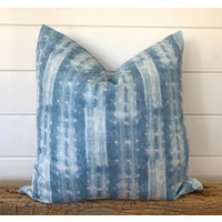 Artistik Kissenbezug, Schlamm Tuch Kissen, Dekokissen, Shibori Denim Blau Boho Kissen von ThatDutchGirlHome