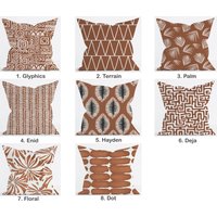 Rostbraunes Outdoor Kissen, Braunes Deko Boho Dekokissen von ThatDutchGirlHome