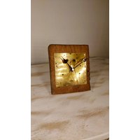 standuhr Holzuhr Schreibtischuhr Design Einzigartig Geschenk Upcyling Unikat Industrial Balkenuhr Massivholz Altholz von ThatUsedToBe