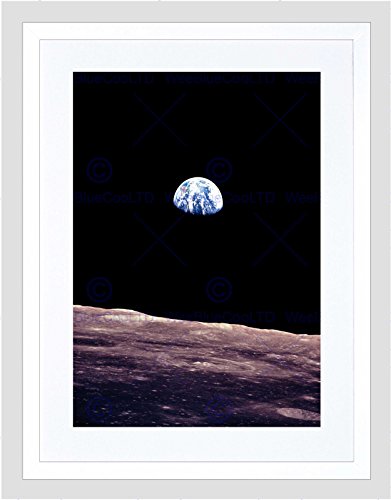 SPACE PLANET EARTH LUNAR SURFACE MOON LANDSCAPE COOL FRAMED ART PRINT B12X7764 von Wee Blue Coo