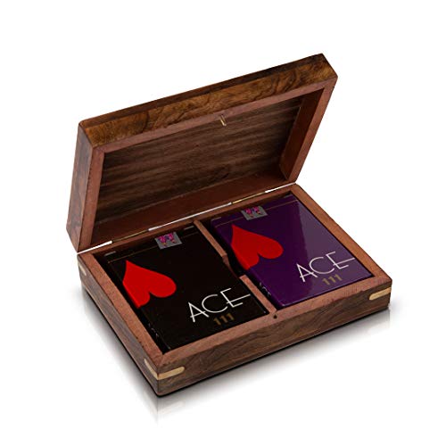 Einzigartige Geburtstagsgeschenkideen Handgefertigte klassische hölzerne Spielkartenhalter Deck Box Aufbewahrungskoffer Organizer Mit 2 Sätzen Premium-Qualität 'Ace' Spielkarten Jubiläum von The Great Indian Bazaar