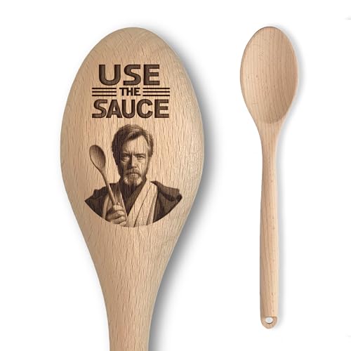 Star Wars OBI-Wan inspirierter Holzlöffel - "Use the Sauce" Aufschrift - Lustiges Kochen Backen Geschenk für Männer & Frauen - Inoffizieller Fanartikel (Use The Sauce) von The Laser Factory