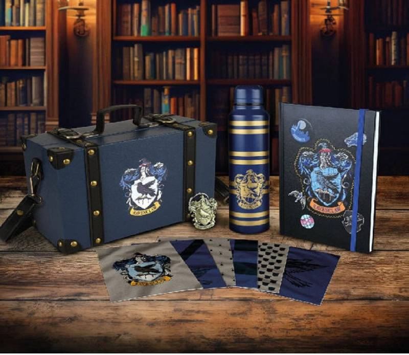 The Noble Collection Geschenkbox Harry Potter Premium Gift Set Geschenk Set Koffer Ravenclaw (1 St) von The Noble Collection