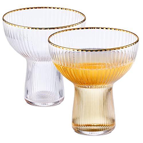 Cocktail- und Margaritagläser mit Goldrand, geripptes 2er-Set, Champagnerschalen mit Goldrand, mundgeblasene Luxus-Martini- und Champagnergläser, elegantes Wellendesign, vergoldeter Rand (10 oz) von The Wine Savant