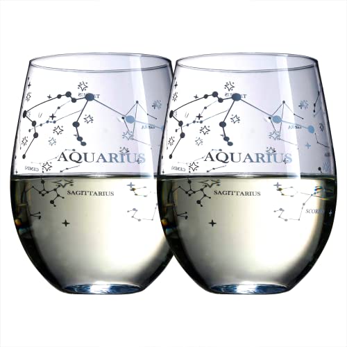 Set mit 2 Sternzeichen Weingläsern mit 2 Holzuntersetzern von The Wine Savant – Astrologie Trinkglas Set mit geätzten Sternbild Becher für Saft, Wasser Home Bar Horoskop Geschenke 530 ml (Wassermann) von The Wine Savant
