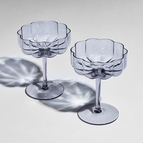 The Wine Savant Blumen-Vintage-Glas-Coupes, 200 ml, bunte Cocktail-, Martini- und Champagner-Prosecco, Mimosa-Gläser-Set, Cocktail-Set, Bar-Glaswaren, 10.2x12.7 cm, zum Patent angemeldet (rauchgrau) von The Wine Savant