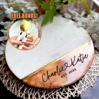 Benutzerdefinierte Charcuterie Board, Brautparty Geschenke Für Die Braut, Personalisierte Käseplatte, Einzigartiges Hochzeitsgeschenk von TheArtisansTales