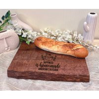 Personalisierte Live Edge Schneidebrett, Holz Butcher Block, Benutzerdefinierte Geätztes Charcuterie Brett Für Hochzeitsgeschenk, Jubiläumsgeschenk von TheArtisansTales