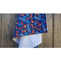 Feuer-Lkw Baby Decke-Baumwolle Decke-Weiß Grübchen Punkt Minky Junge Decke Decke-Junge Dusche Geschenk-Feuer Lkw Kinderzimmer von TheBabblingBean