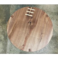 Personalisierter Live Edge Tisch von TheBeardedBowtie