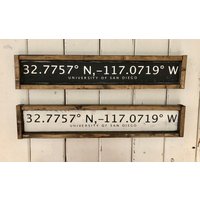 Universität Von San Diego Moderne Rustikale Holz Handgefertigte Wohnkultur, Schwarz/Weiß Wandkunst, Anpassbare Zeichen, Abschlussfeier, Hängende Universität Von San Diego Moderne Rustikale Holz Handgefertigte Wohnkultur, Schwarz/Weiß Wandkunst, Anpassbare Zeichen, Abschlussfeier, Hängende von TheBirchLambRoad