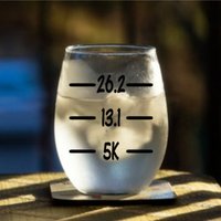 Läufer Lustiger Marathon 5K 13.1 26.2 - 21 Unzen Weinglas, Pint, Pilsner, Becher, Einmachglas Oder Kaffee-/Teetasse Erwachsenenbildung Ist Schwer von TheBoozyBride
