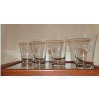 Vintage Glasschliff Stern Flared Cocktail Trinkgläser Gläser | 4 von TheBusyBarCart