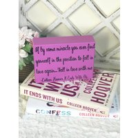 Colleen Hoover Fall in Love With Me Buch-Zitat Holzblock I It Ends With Us Zitat Bücherregal-Dekor Buch-Liebhaber Geschenk Für Sie Romantik von TheBusyBeeFactory