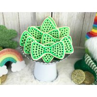 Fake St. Patrick Es Day Bowtie Kekse/Faux Cookies Tiered Tray Dekor Paddy Decor von TheBusyBeeFactory