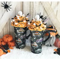 Große Halloween Skelett Tasse Mit Kunstpeitsche Sahne I Dekor Tiered Tablett Faux Food Farmhouse Skulls Skelette von TheBusyBeeFactory