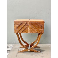 Antiker Holzschrank in Kastanienbraun von TheCalligraphyMarket