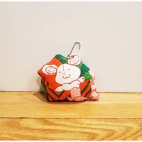 Vintage Erdbeere Shortcake Ornament, Hopsalot Hase Weihnachten Erdbeer Spielzeug von TheCharmRoom