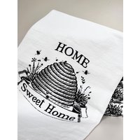 Niedliches Geschirrtuch Mit Bienen - Home Sweet Beehive Cotton Kitchentowel Housewarming-Hochzeits-Gastgeschenk von TheCoinLaundry
