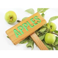 Apples Schild, Außenschild, Yard Art, Obstbaummarkierung, Obstgartenschild, Obstschild, Pflanzenetikett, Tortenobstschild, Baumbeschilderung, Rote von TheCommonSign