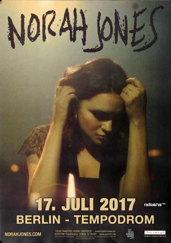 Norah Jones - Day Breaks, Berlin 2017 » Konzertplakat/Premium Poster | Live Konzert Veranstaltung | DIN A1 « von TheConcertPoster