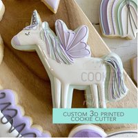stehendes Einhorn Ausstecher - Märchen 3D Gedruckter Tck88165 von TheCookierydotCA