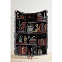 Alchemie Bücherregal Gewebte Decke Cottagecore Goth Decor Alchemie Bücherregal Gewebte Decke Cottagecore Goth Decor von TheCoolRuler
