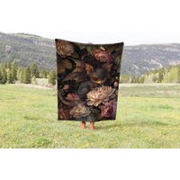 Blumige Baby-Drachen-Decke Dunkler Cottagecore Fantasy-Wandteppich Blumige Baby-Drachen-Decke Dunkler Cottagecore Fantasy-Wandteppich von TheCoolRuler
