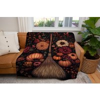 Florale Gothic Gobelin Decke Herbst Besenstiel & Kürbisse Florale Gothic Gobelin Decke Herbst Besenstiel & Kürbisse von TheCoolRuler