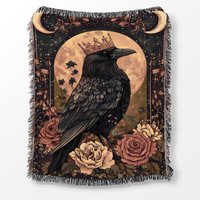 Florale Krönchen Krähen Decke Gothic Celestial Decor von TheCoolRuler